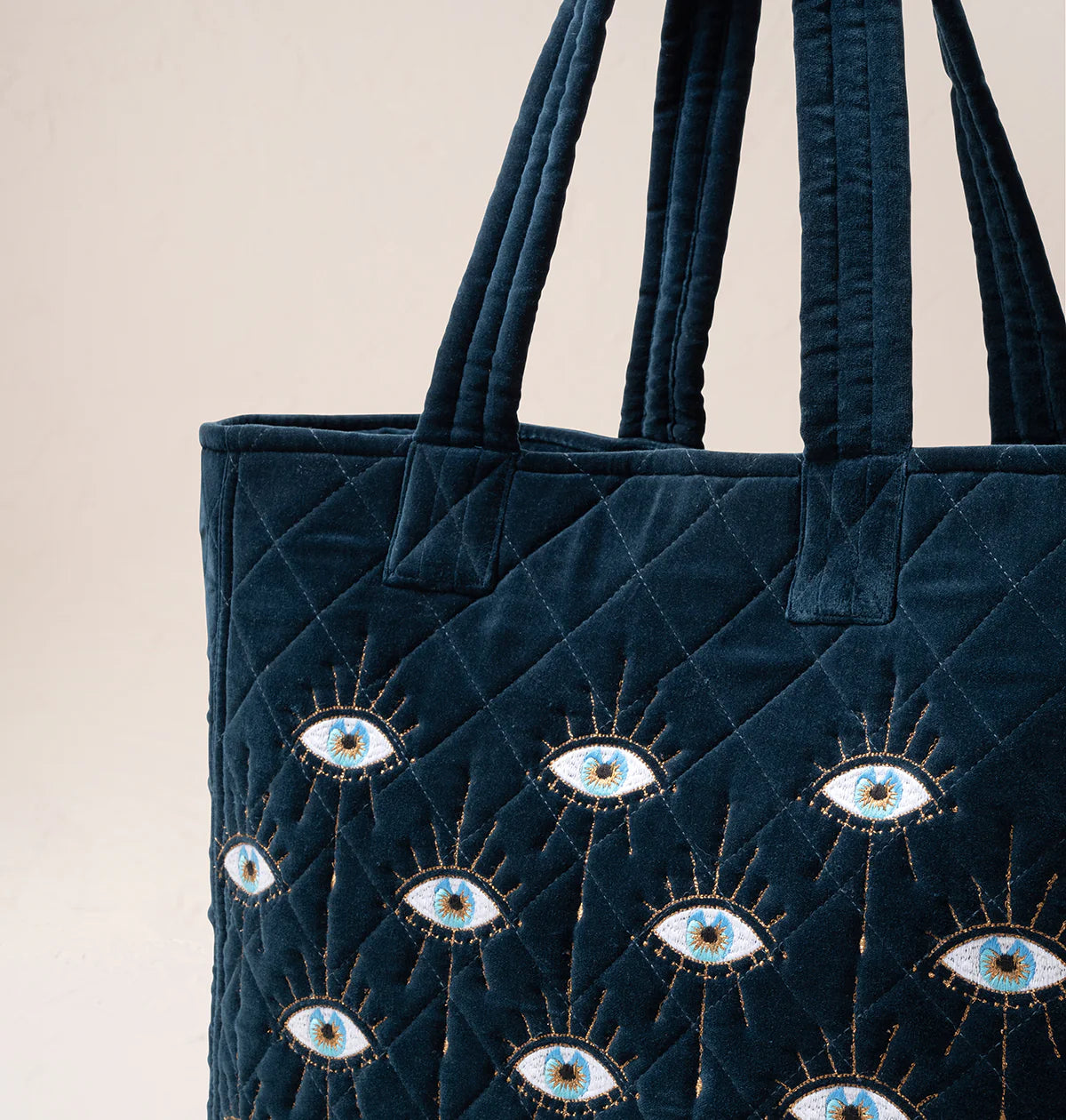 Auga "Tote"